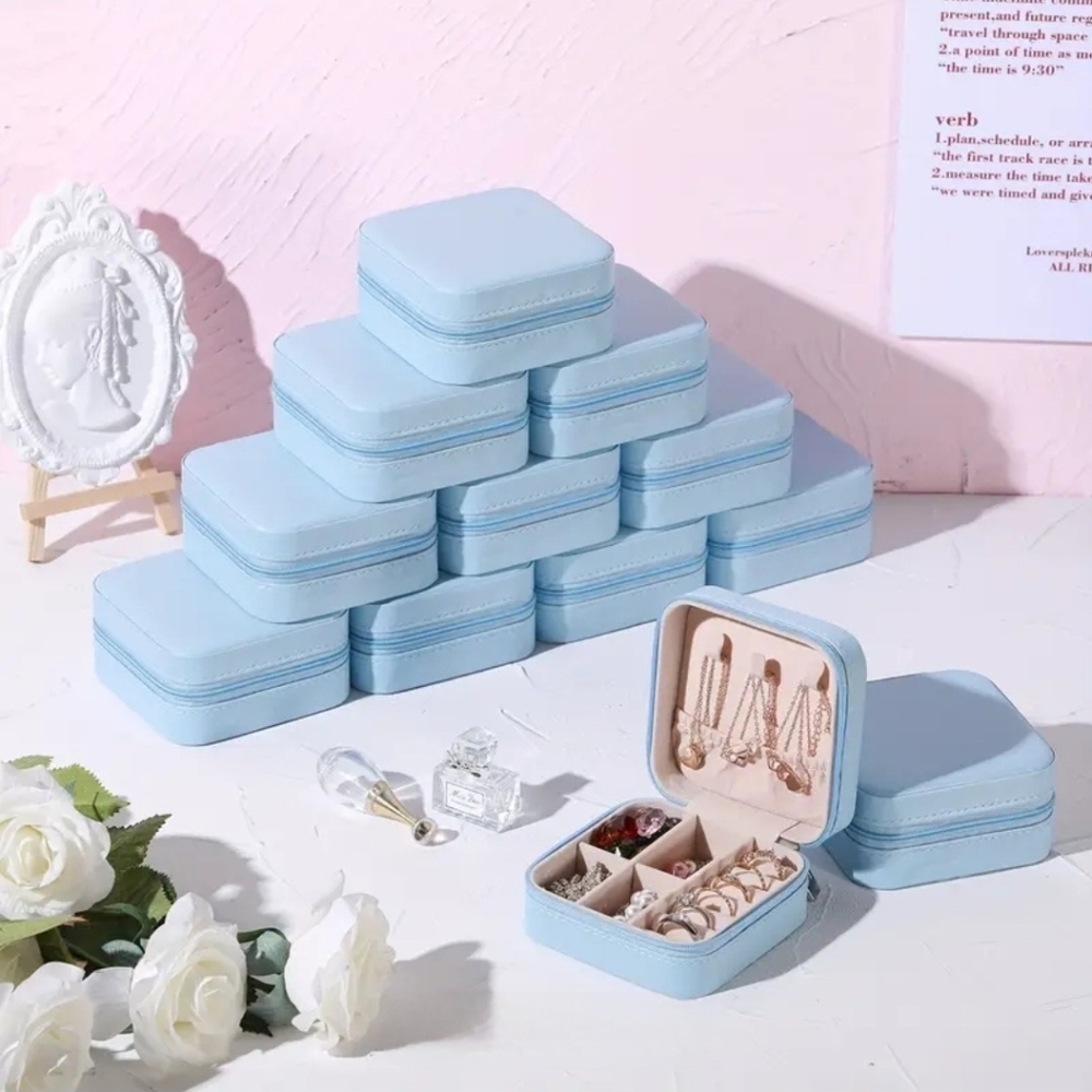 JEWELRY ORGANIZER BOX in Light Blue